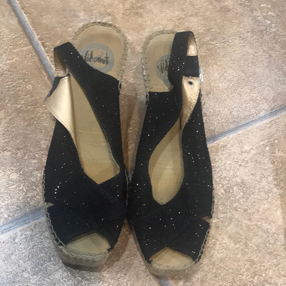 Black barely worn